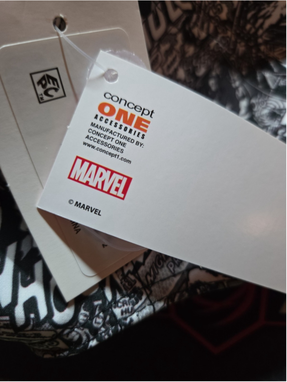 Marvel Comic Print Snapback Hat Cap Black White Adjustable Metal Tag Badge - Picture 8 of 9
